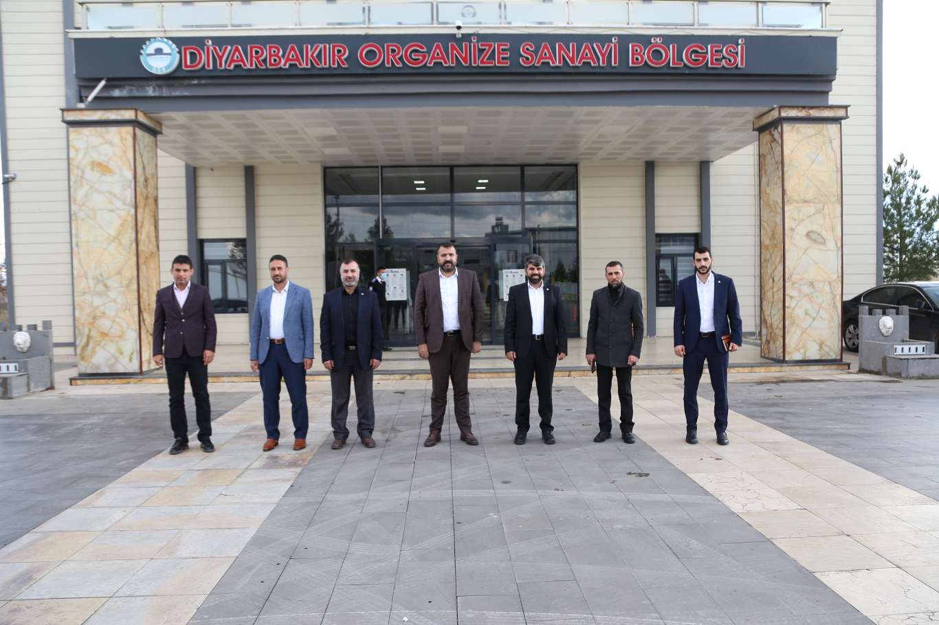 HÜDA PAR Diyarbakır İl Başkanı Faruk Dinç, Organize Sanayi Bölgesi (OSB) Yönetim Kurulu Başkanı Mustafa Fidan’ı ziyaret etti.